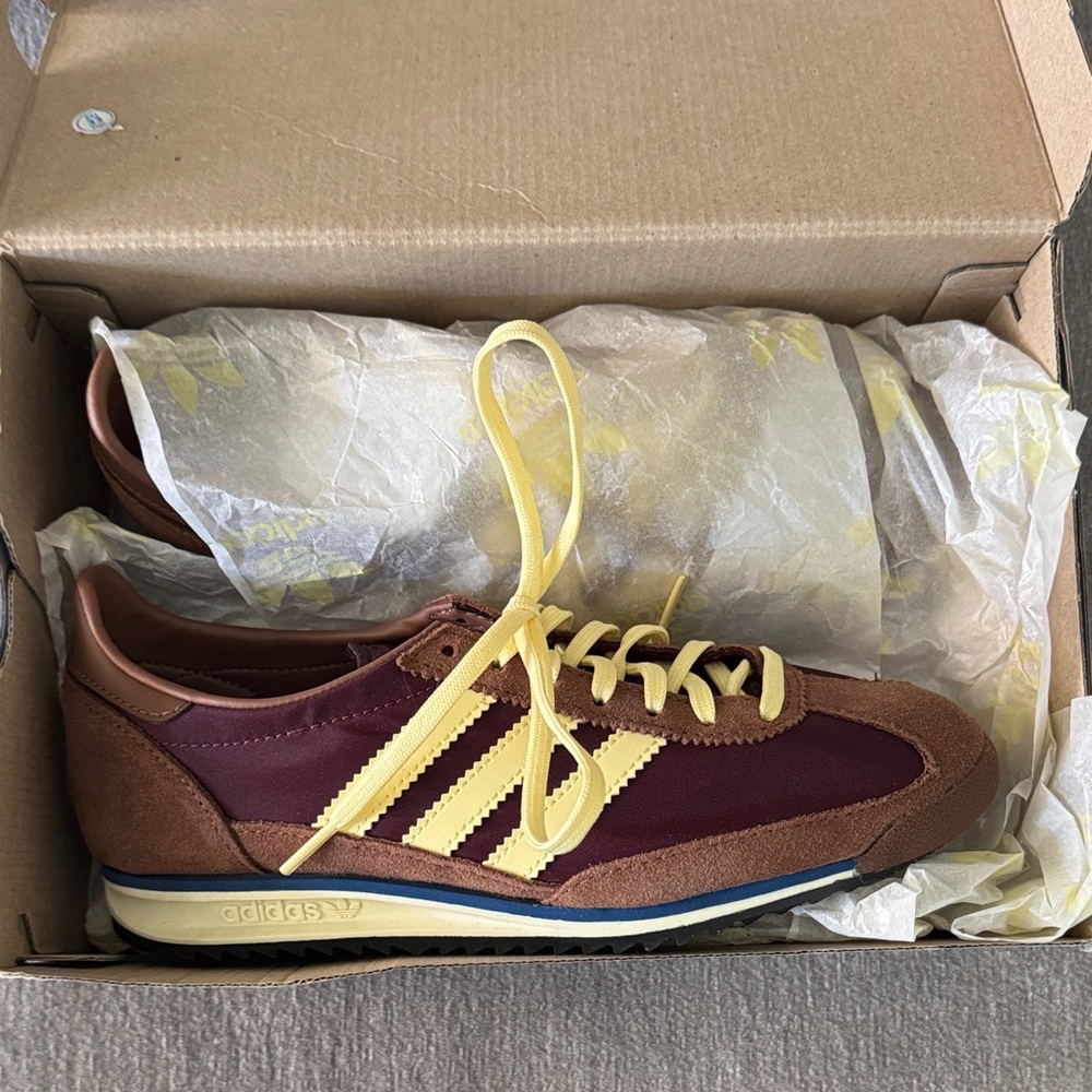 Adidas women’s Maroon and Yellow SL 72 OG
